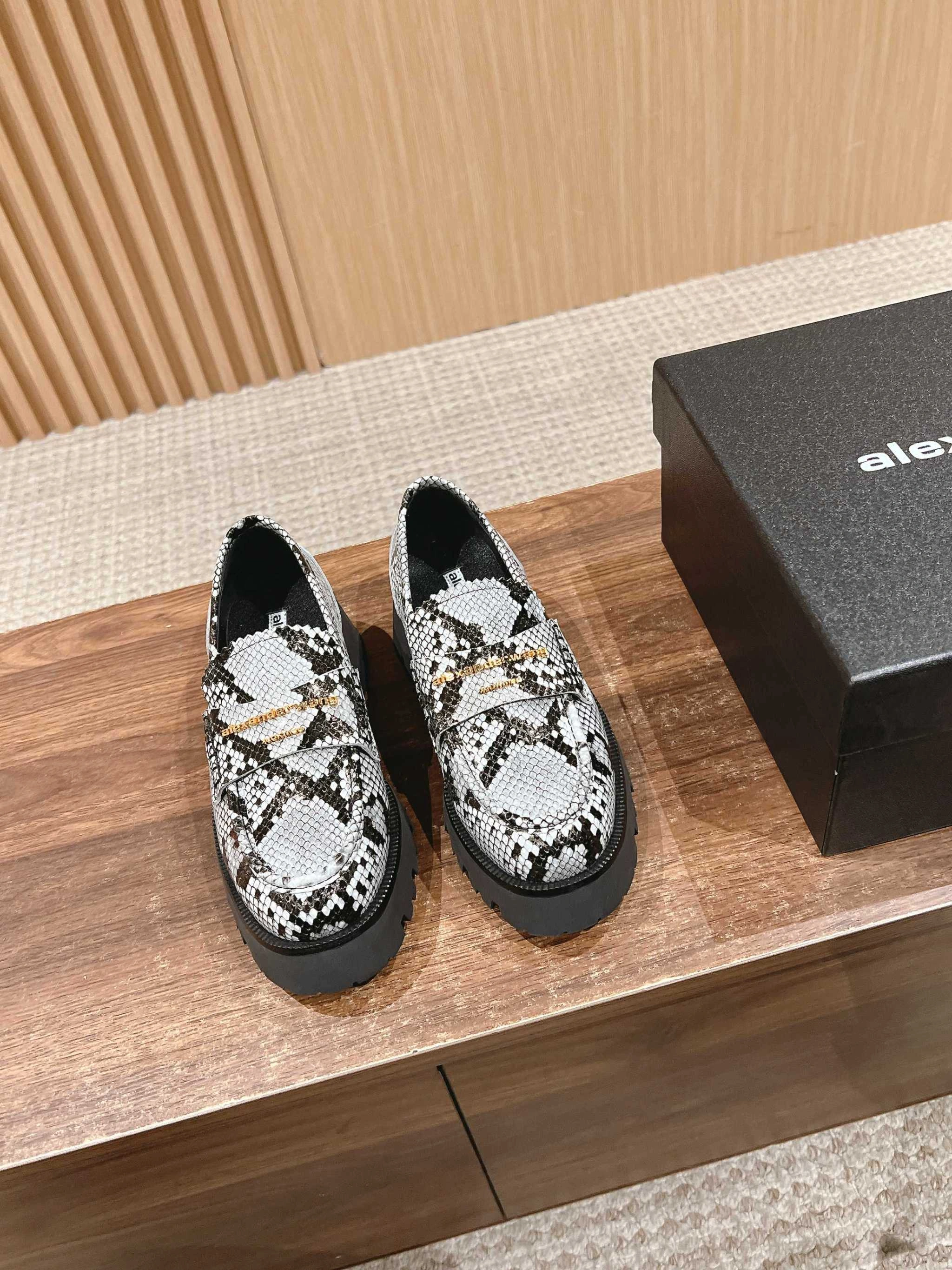 COCO-- W196 30125F001965 Heel height：7.5CM cowhide sheepskin Carter item:E-X158C0715